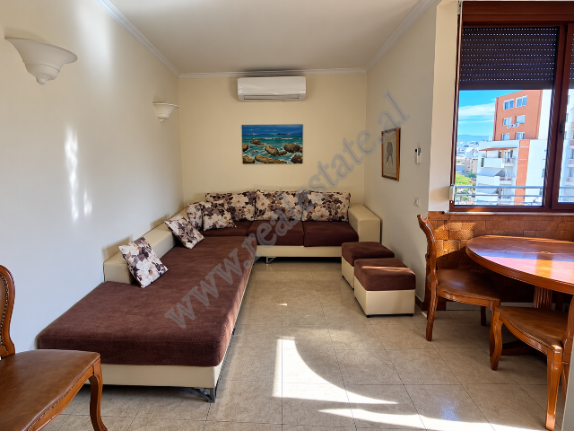 Apartament 2+1 ne shitje prane Shkolles se Baletit ne Tirane